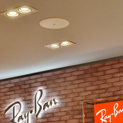 Ray?Ban 宏伊国际广场店——韦德1946 CIS 商用安装系统的经典应用